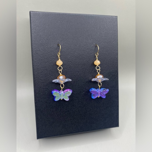 🌸💜🧚Fairycore Czech Glass Beaded Butterfly Flower Earrings - Picture 2 of 4